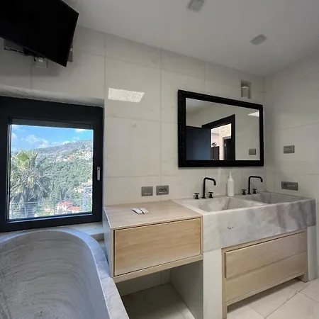 Villalino Tre Palme, Pool, 2 Schlafzimmer, 2 Baeder, Pool, Terrasse, Outdoor Fitness *