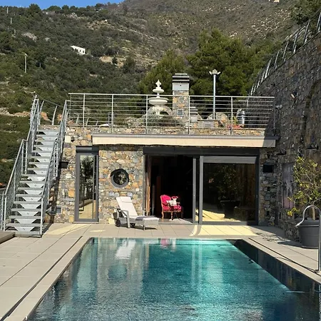 Villalino Tre Palme, Pool, 2 Schlafzimmer, 2 Baeder, Pool, Terrasse, Outdoor Fitness