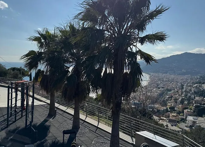 Villalino Tre Palme, Pool, 2 Schlafzimmer, 2 Bäder, Pool, Terrasse, Outdoor Fitness